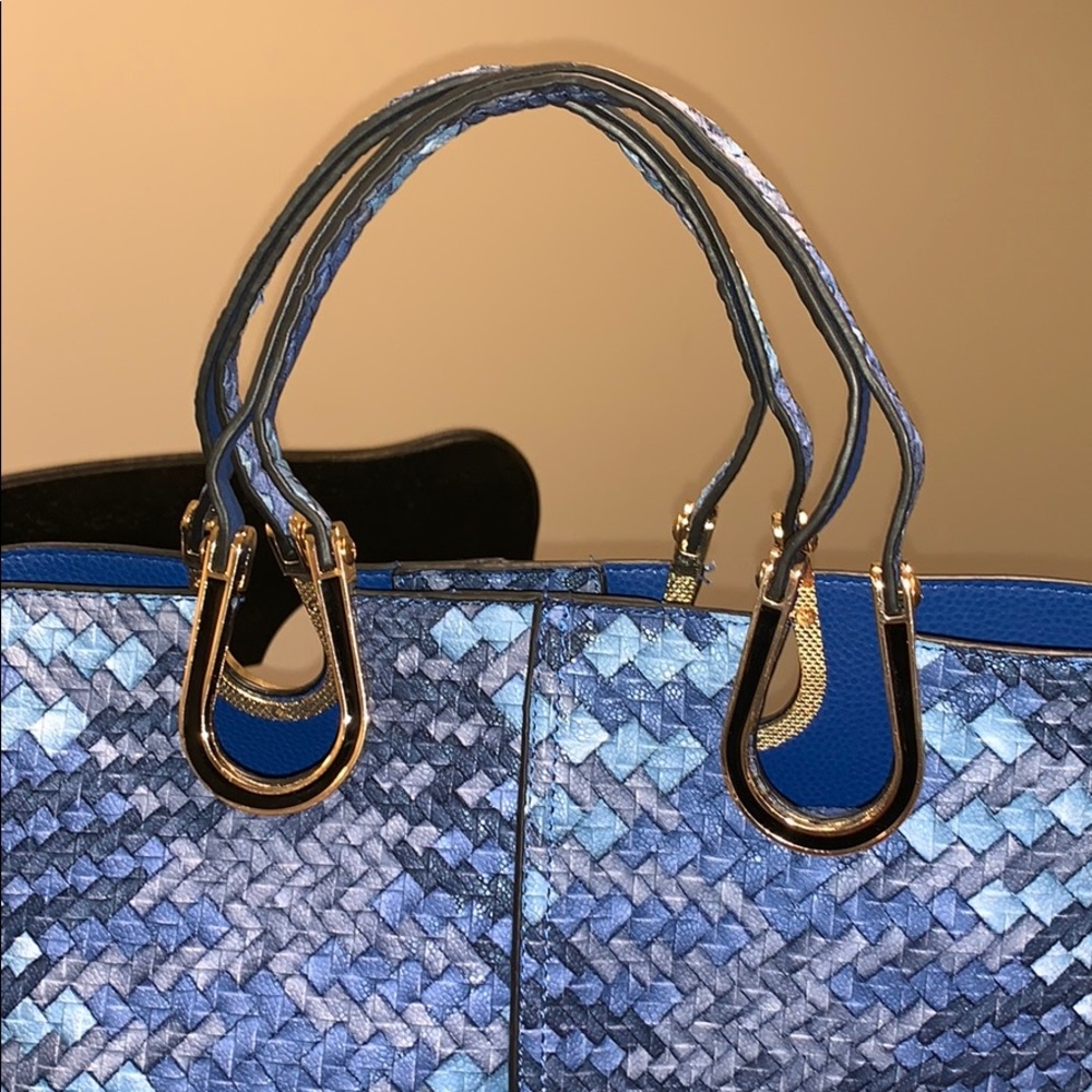 Purse (not leather) - Picture 5 of 6